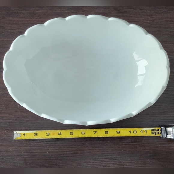 Large milk glass oval footed fruit bowl, vintage mid-century, great condition! - Picture 12 of 13